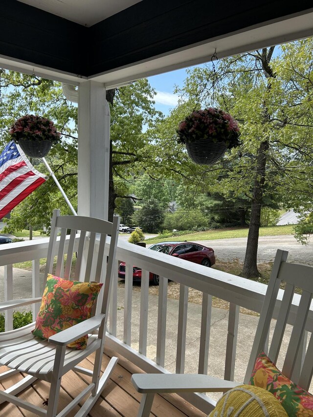 8721 Forest Pond Dr, Harrison, TN 37341 - view of balcony