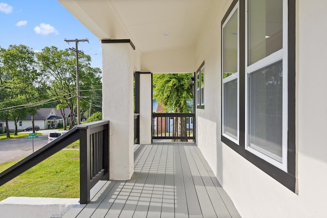 2917 Crescent Cir, Chattanooga, TN 37407 - view of deck