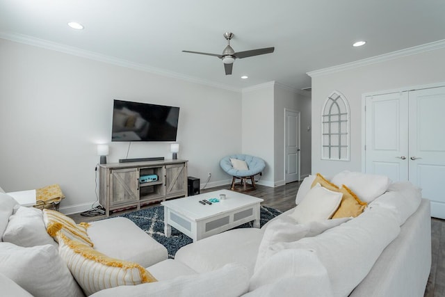 1826 Seven Pines Ln, Chattanooga, TN 37415 - living room with wood finished floors, baseboards, recessed lighting, a ceiling fan, and ornamental molding