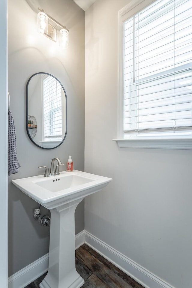 1826 Seven Pines Ln, Chattanooga, TN 37415 - bathroom with baseboards, wood finished floors, and plenty of natural light