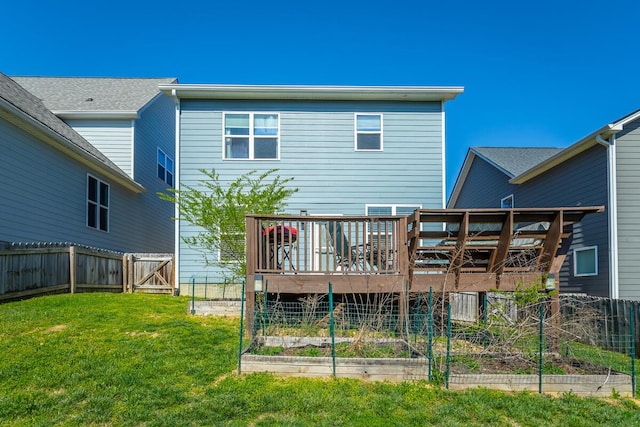 1826 Seven Pines Ln, Chattanooga, TN 37415 - rear view of property featuring a garden and a deck