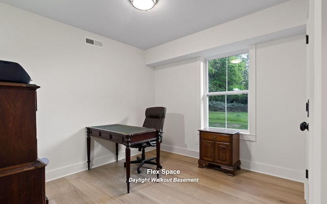 6949 Sawyer Rd, Signal Mountain, TN 37377 - home office with light wood finished floors