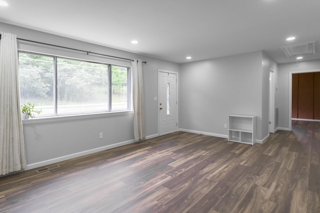 1204 N Long Hollow Rd, Chickamauga, GA 30707 - entrance foyer featuring recessed lighting, wood finished floors, and baseboards