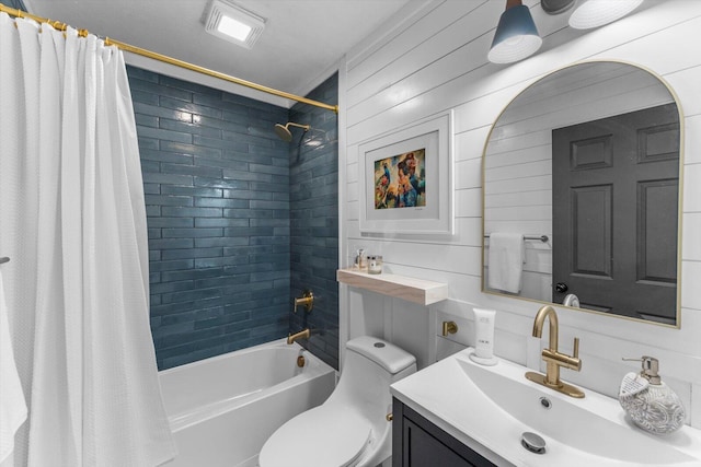 332 Oliver St, Chattanooga, TN 37405 - full bathroom with shower / bath combination with curtain, vanity, and toilet