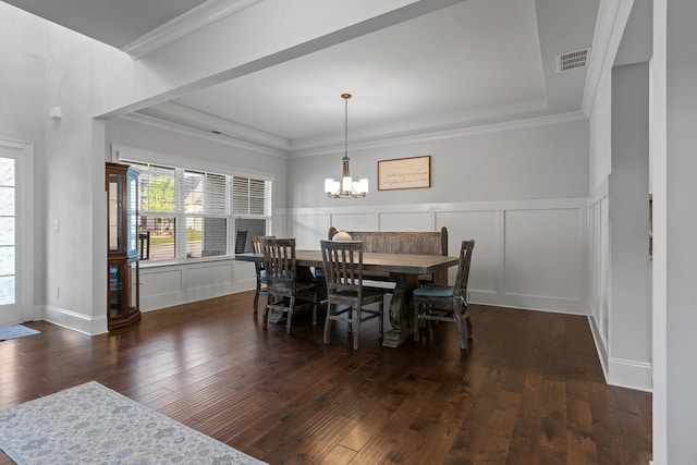 9726 Haven Port Ln, Ooltewah, TN 37363 - dining space featuring a healthy amount of sunlight, wood-type flooring, a notable chandelier, and visible vents