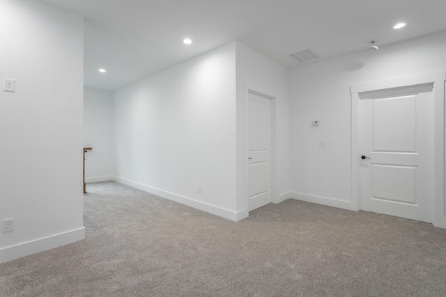 2111 Ivy St, Chattanooga, TN 37404 - carpeted empty room featuring baseboards, recessed lighting, and visible vents