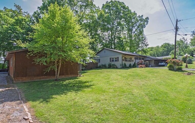 292 Hilltop Cir, Spring City, TN 37381 - view of yard featuring an outdoor structure