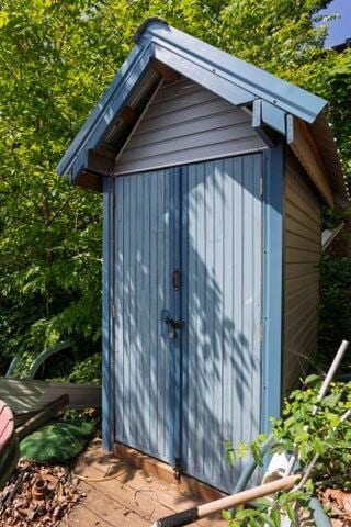 292 Hilltop Cir, Spring City, TN 37381 - view of shed