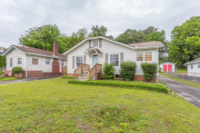 109 Sequoia Dr, Chattanooga, TN 37411 - view of front of property featuring asphalt driveway