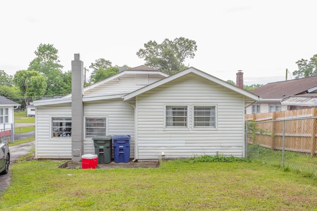 109 Sequoia Dr, Chattanooga, TN 37411 - rear view of property with a chimney