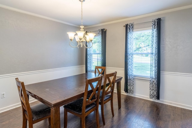 9505 Post Oak Dr, Ooltewah, TN 37363 - dining space featuring ornamental molding, dark wood-style flooring, and a notable chandelier