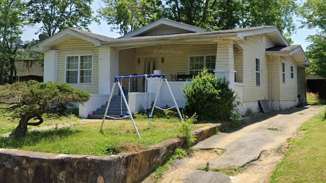 2510 Oak St, Chattanooga, TN 37404 - view of bungalow-style house