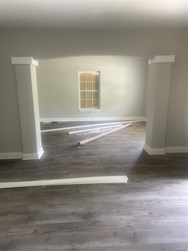 2510 Oak St, Chattanooga, TN 37404 - empty room with baseboards and wood finished floors