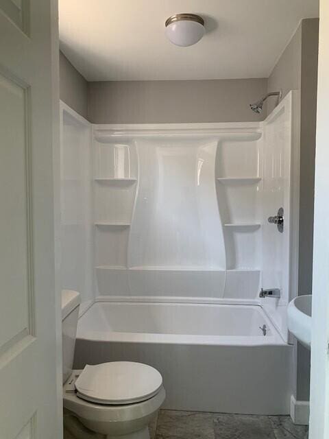 3113 10th Ave, Chattanooga, TN 37407 - bathroom with bathtub / shower combination