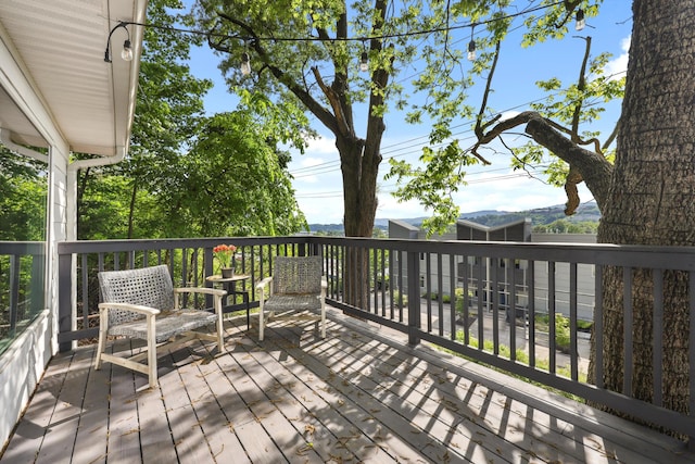 618 Hamilton Ave, Chattanooga, TN 37405 - view of wooden terrace