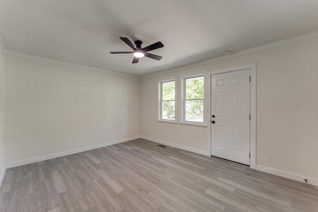 9 Longstreet Rd, Rossville, GA 30741 - empty room with light wood-style floors, a ceiling fan, baseboards, and crown molding