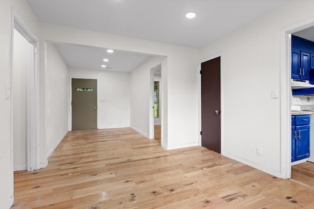 3000 Mary Walker Pl, Chattanooga, TN 37411 - unfurnished room featuring light wood finished floors, recessed lighting, and baseboards