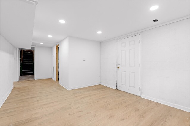 3000 Mary Walker Pl, Chattanooga, TN 37411 - finished below grade area featuring light wood-style floors, baseboards, recessed lighting, and stairs