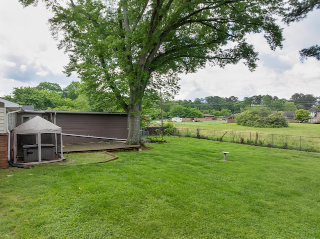 6904 Hickory View Ln, Chattanooga, TN 37421 - view of yard featuring a wooden deck and a hot tub