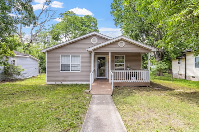 2121 Davenport St, Chattanooga, TN 37406 - view of front of property with a front lawn and a porch