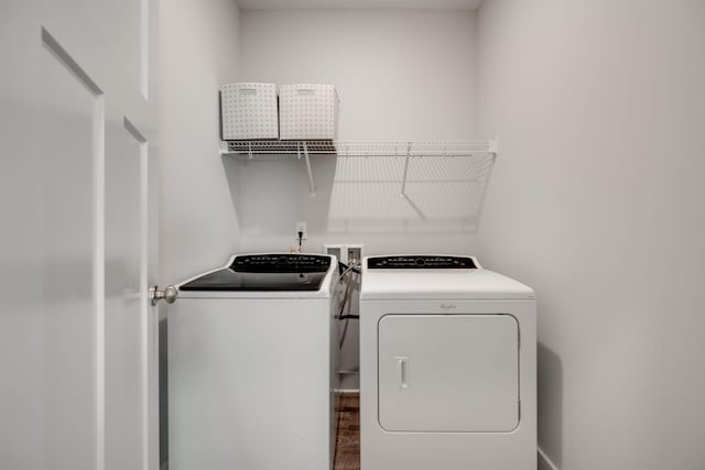 68 Rock Bridge Dr, Ringgold, GA 30736 - laundry area featuring separate washer and dryer