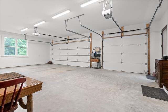 6835 Jasper Highlands Blvd, Jasper, TN 37347 - garage featuring a garage door opener