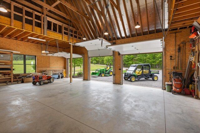 6835 Jasper Highlands Blvd, Jasper, TN 37347 - view of garage