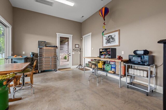 6835 Jasper Highlands Blvd, Jasper, TN 37347 - view of garage