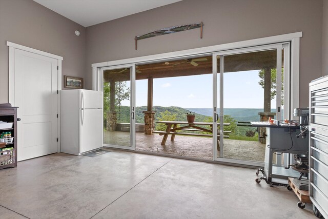 6835 Jasper Highlands Blvd, Jasper, TN 37347 - entryway with finished concrete flooring and a mountain view