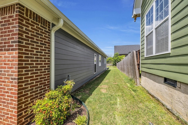 7861 Laurelton Dr, Chattanooga, TN 37421 - view of side of home featuring crawl space and brick siding