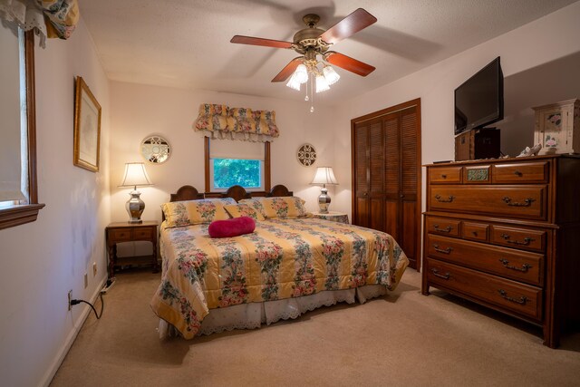 1106 Browns Ferry Rd, Chattanooga, TN 37419 - bedroom featuring light colored carpet, a closet, and ceiling fan