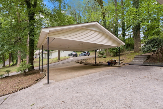 1123 Ridgeleigh Cir, Dalton, GA 30720 - surrounding community with driveway and a carport