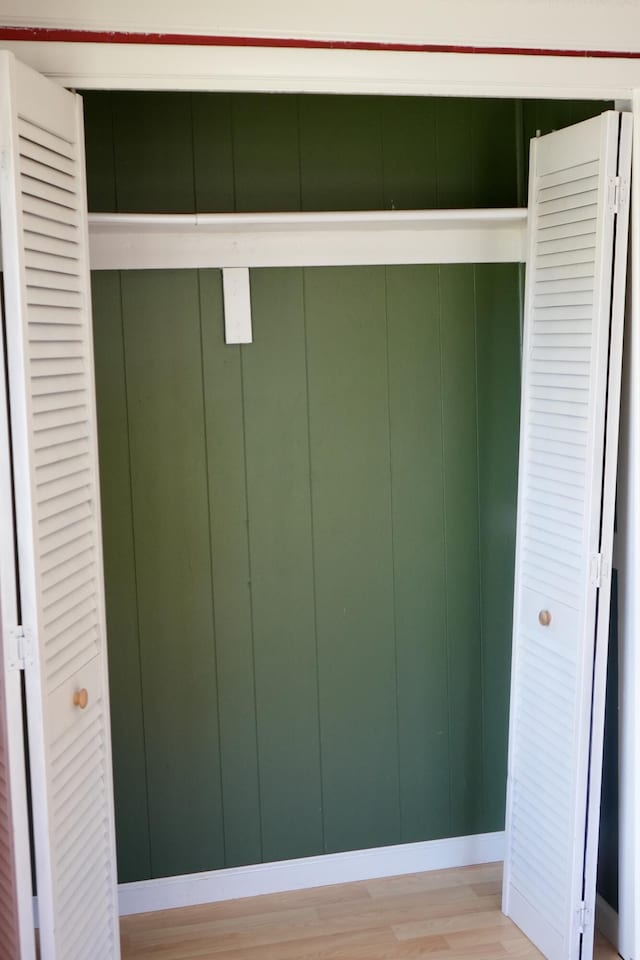 708 8th St, Bridgeport, AL 35740 - view of closet