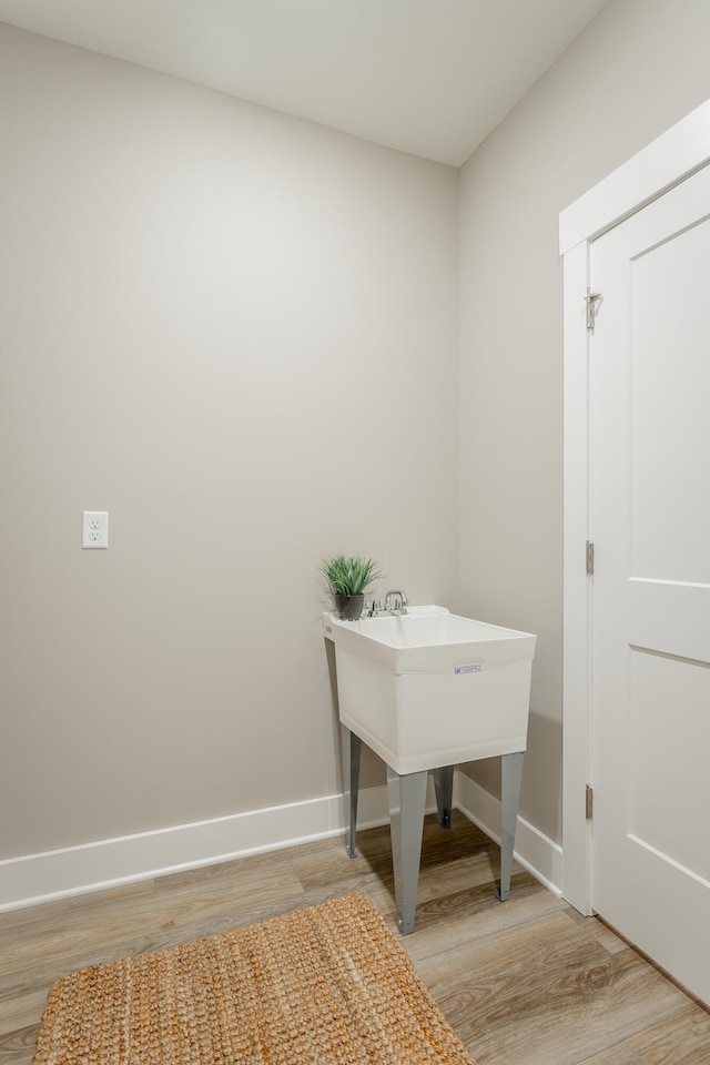 11570 Armstrong Rd, Soddy Daisy, TN 37379 - office space featuring baseboards and light wood-style floors