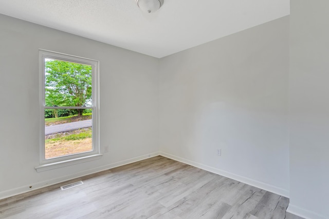 3910 Brock Rd, Chattanooga, TN 37421 - empty room featuring light wood-style floors and baseboards