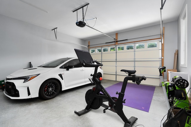 1328 Carrington Way, Chattanooga, TN 37405 - workout room featuring a garage