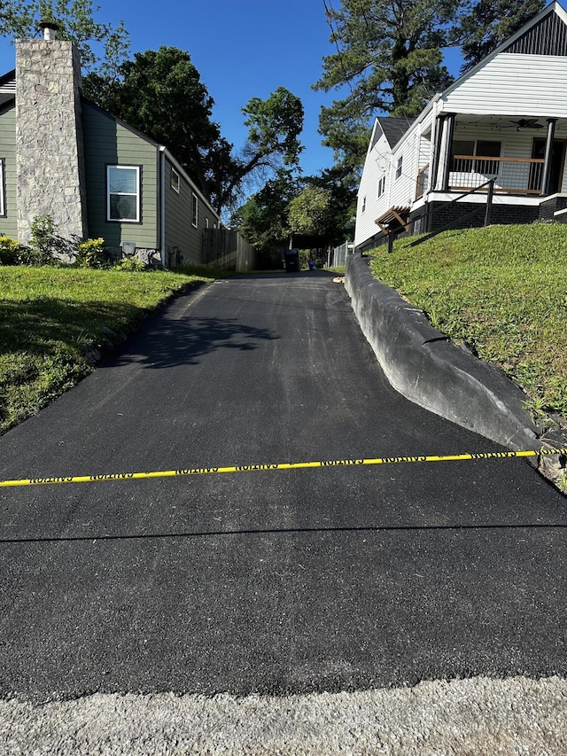 3804 Northview Ave, Chattanooga, TN 37412 - view of asphalt driveway