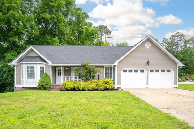 14 Castleview Ct, Ringgold, GA 30736 - single story home with covered porch, concrete driveway, a garage, a front yard, and a shingled roof