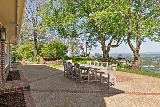 1116 Cumberland Rd, Chattanooga, TN 37419 - view of patio / terrace with outdoor dining area