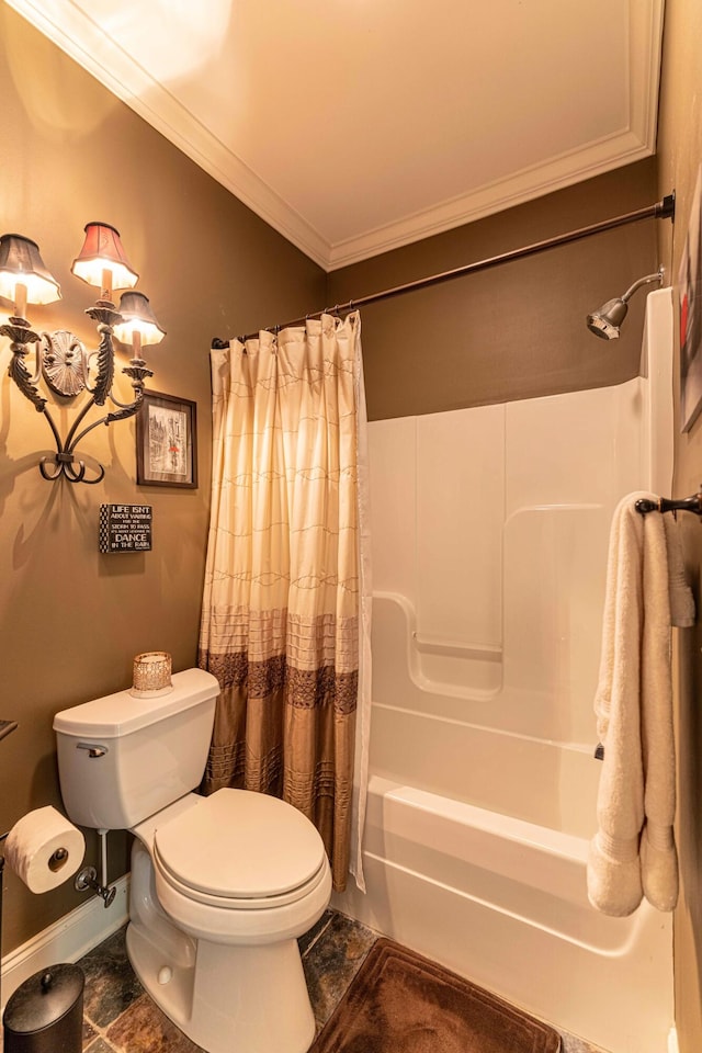 full bathroom featuring ornamental molding, toilet, and shower / bathtub combination with curtain