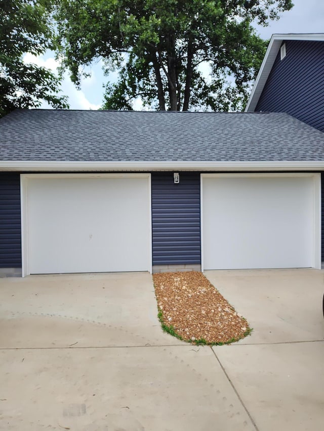 410 Cherry St, Dunlap, TN 37327 - view of front facade featuring concrete driveway, a shingled roof, and a garage