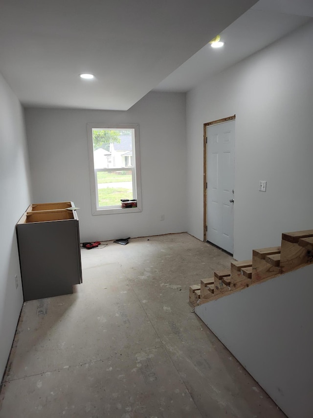 410 Cherry St, Dunlap, TN 37327 - unfurnished room featuring recessed lighting