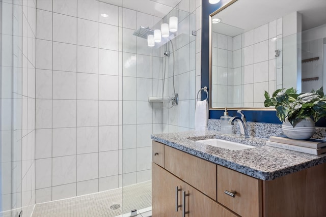 623 Hamilton Ave, Chattanooga, TN 37405 - bathroom featuring tiled shower and vanity