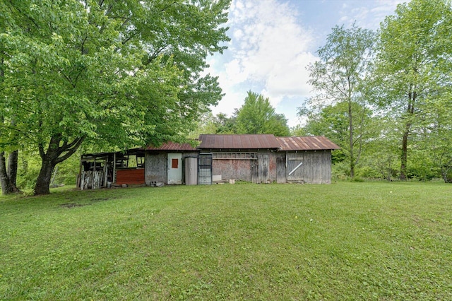 241 Bryant Ln, Tracy City, TN 37387 - view of pole building featuring a yard