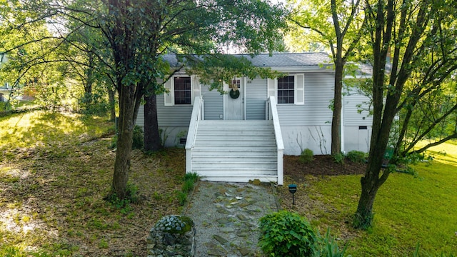 818 Dunlap Ave, Chattanooga, TN 37412 - view of outbuilding featuring stairs