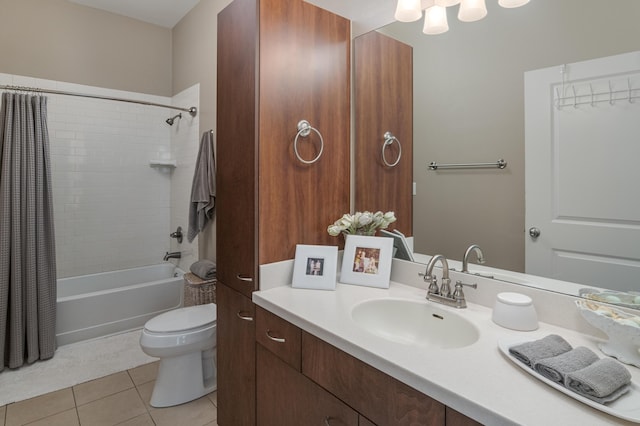 200 Manufacturers Rd Apt 339, Chattanooga, TN 37405 - full bath with tile patterned floors, shower / bathtub combination with curtain, vanity, and toilet