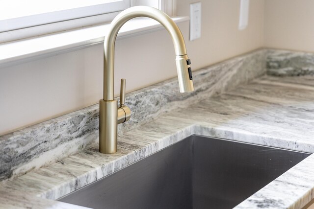 1704 Williams St, Chattanooga, TN 37408 - kitchen view of a sink