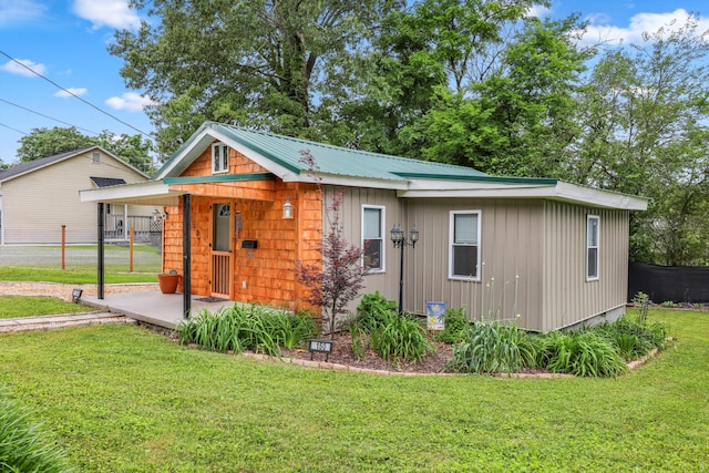 150 SE Fair St, Cleveland, TN 37311 - view of front of property featuring metal roof