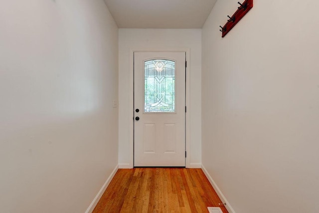 5040 Dellwood Dr, Rossville, GA 30741 - entryway featuring light wood-type flooring and baseboards