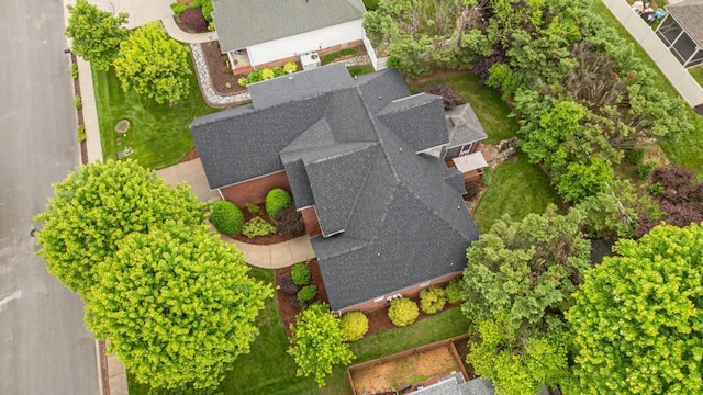 aerial view of property and surrounding area